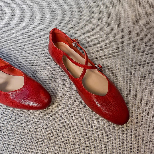 Damen Ballerinas mit kreuzförmigem Riemen und eleganter Spitze EB