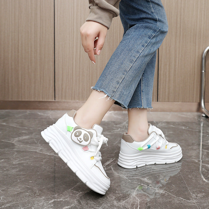 Damen trendige Plateausneaker mit lebhaften Details und komfortabler Dämpfung EB