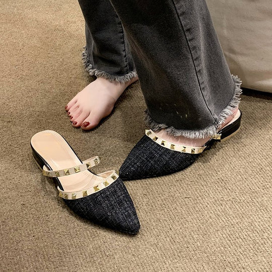 Damen elegante Mules mit strukturierter Oberfläche und Metallakzenten EB