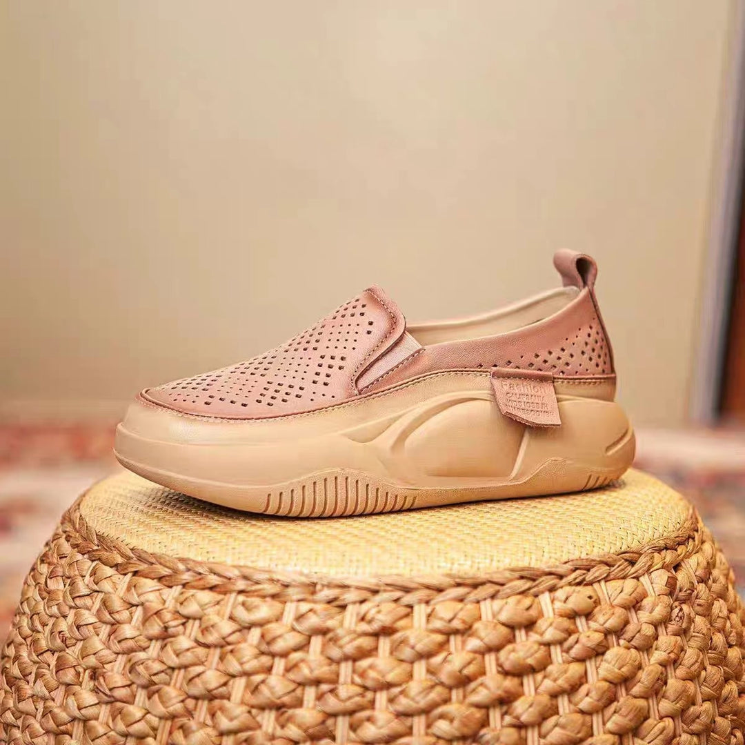 Damen Atmungsaktive Slip-On Sneakers mit modischem Lochdesign EB