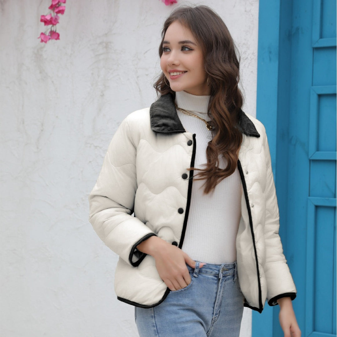 Damen Steppjacke mit elegantem Kragen und strukturierter Oberfläche EB