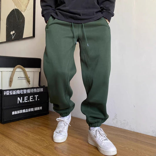 Herren nan tapered Jogginghose mit markanter Schrittnaht Kordelzug und elastischen Knöchelbündchen EB