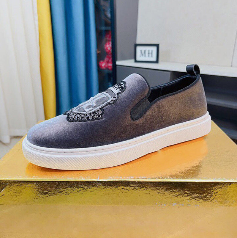 Damen Slip-On Sneakers mit modischem Zierdetail und gepolsterter Sohle EB
