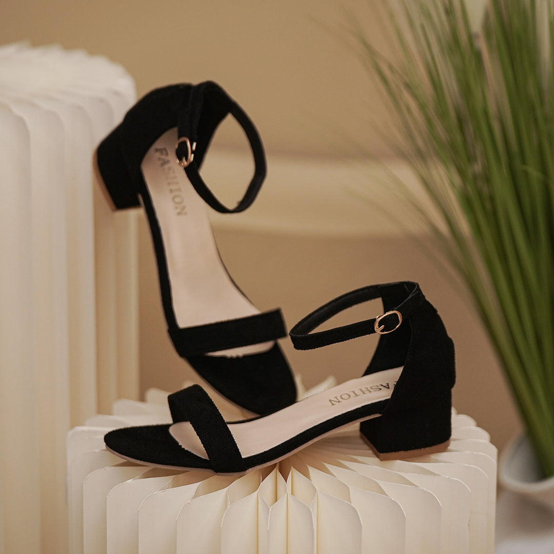 Damen Sandalen mit elegantem Riemendesign und komfortablem Blockabsatz EB