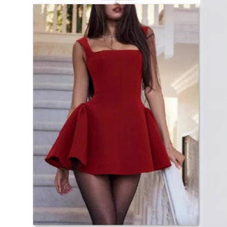 Damen Verspieltes Minikleid mit schwingendem Rock und eleganten Trägern EB