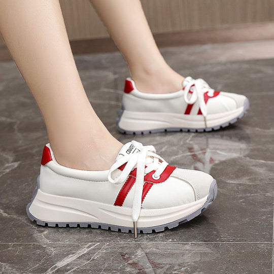 Damen Sportliche Sneaker mit metallischen Akzenten und rutschfester Sohle EB