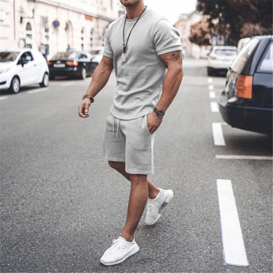Herren nan figurbetontes Kurzarmshirt mit verstärkter Schulternaht und elastischer Kordelzug-Bermuda aus Stretchjersey EB