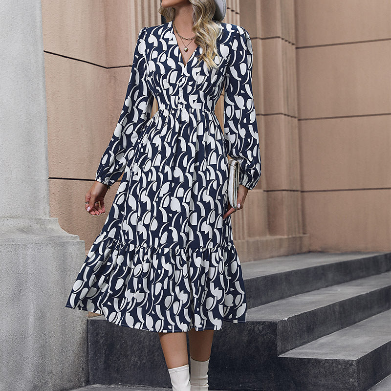 Damen Maxikleid mit eleganter Raffung und schwingendem Rock EB