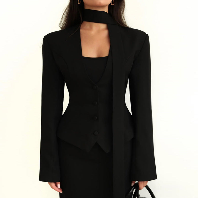 Damen Blazer mit hochgeschlossenem Kragen und voluminösen Ärmeln EB
