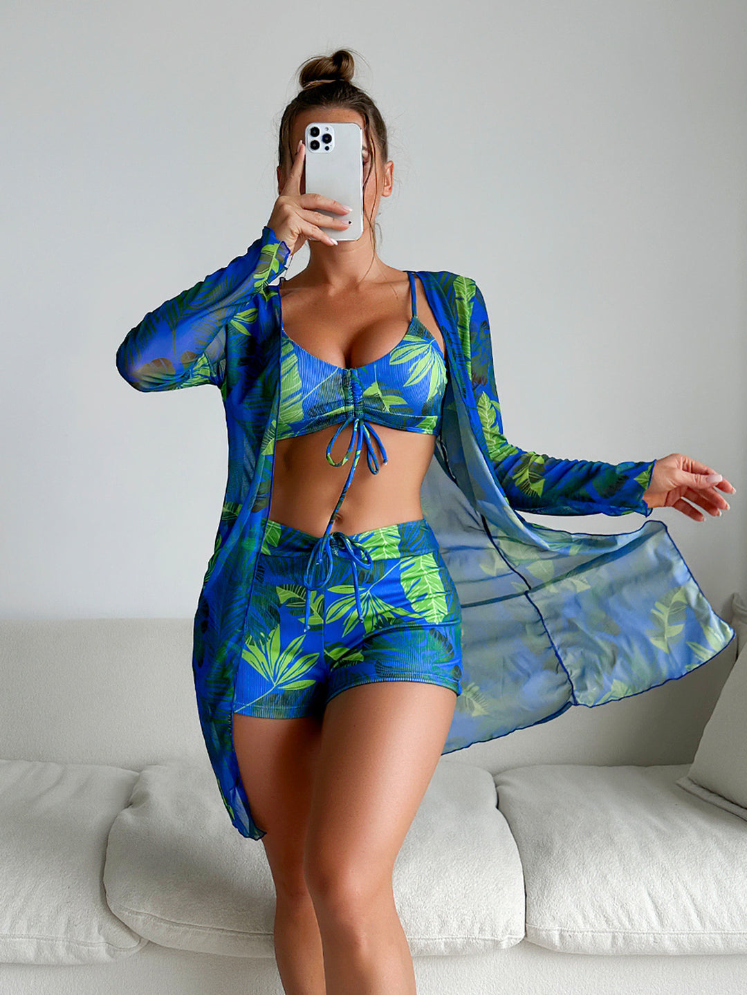 Damen Bikiniset mit luftiger Wickeljacke und floralem Muster EB