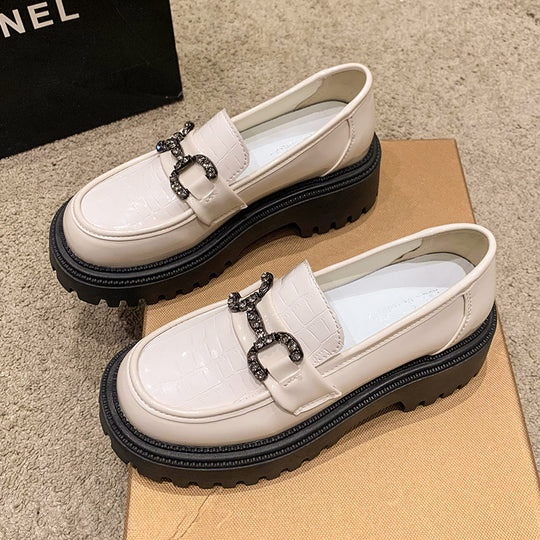 Damen Loafers mit modischer Krokodilprägung und dekorativem Schmuck-Riemen EB