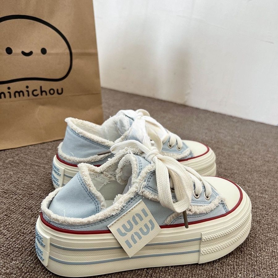 Damen Sneaker mit flauschiger Oberflächenstruktur und trendiger Blocksohle EB