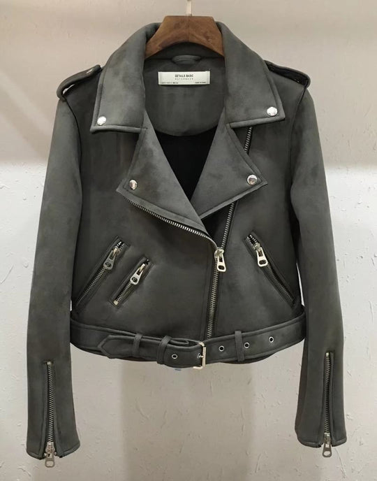 Damen Bikerjacke aus hochwertigem Wildleder mit stilvollen Reißverschlussdetails EB