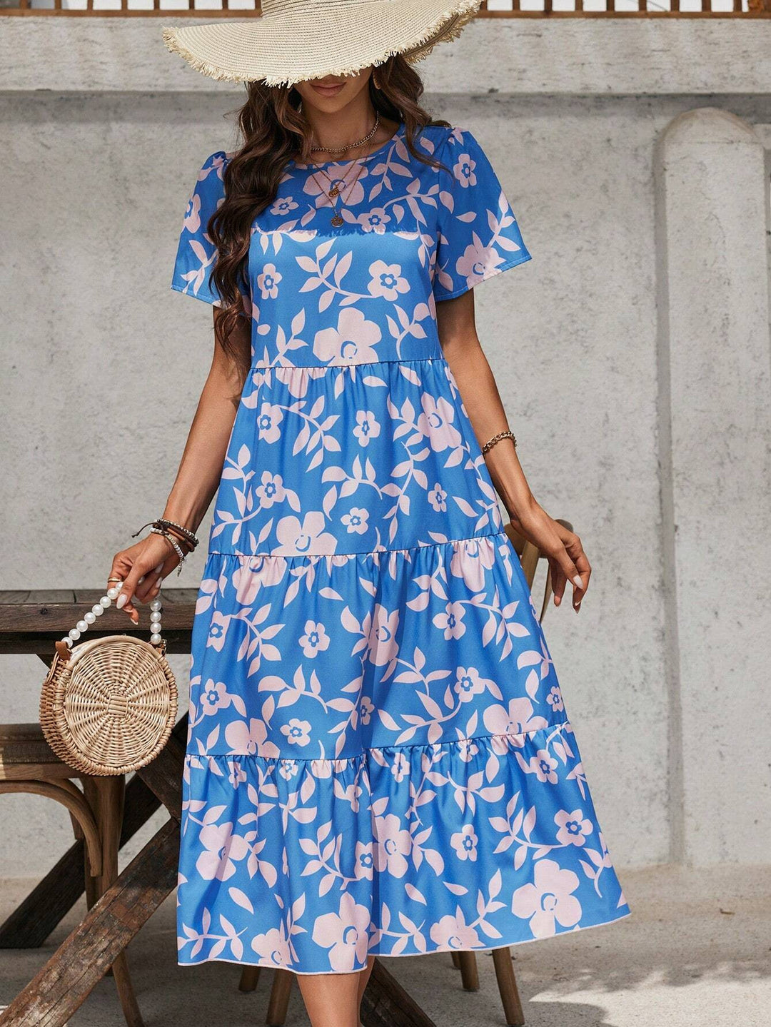 Damen Maxikleid mit floralem Design und voluminösem Rock EB