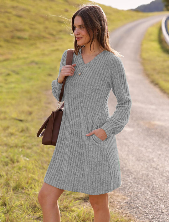 Damen Freizeitkleid mit vertikaler Struktur und praktischen Taschen EB