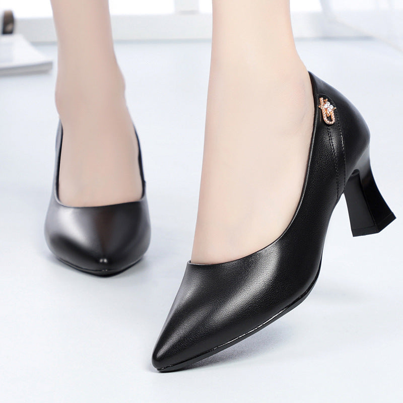 Damen Elegante Absatzpumps mit modischem Design und komfortablem Blockabsatz EB