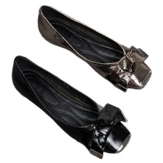 Damen Ballerinas mit elegantem Schleifenakzent und glänzender Lackoberfläche EB