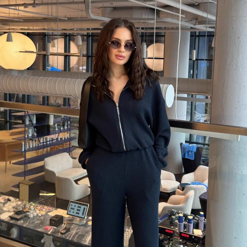Damen gemütlicher Strick-Jumpsuit mit Reißverschluss, elastischem Taillenbund und weitem Bein Eichborn Berlin