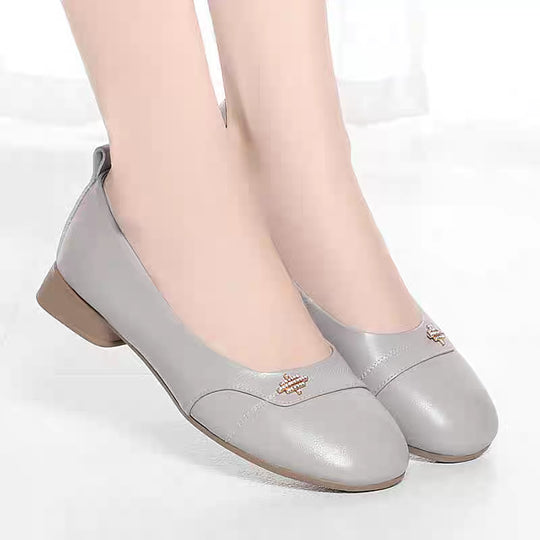 Damen Elegante Ballerinas mit modischem Schmuckdetail EB
