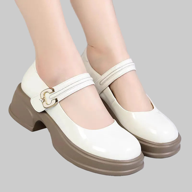 Damen Mary Jane Schuhe mit modischem Schnallenakzent und komfortablem Blockabsatz EB