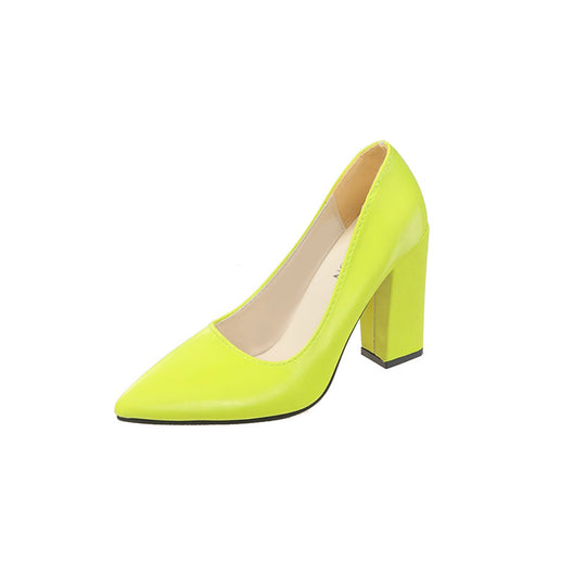 Damen Spitzen Pumps mit bequemem Blockabsatz und glänzendem Finish EB