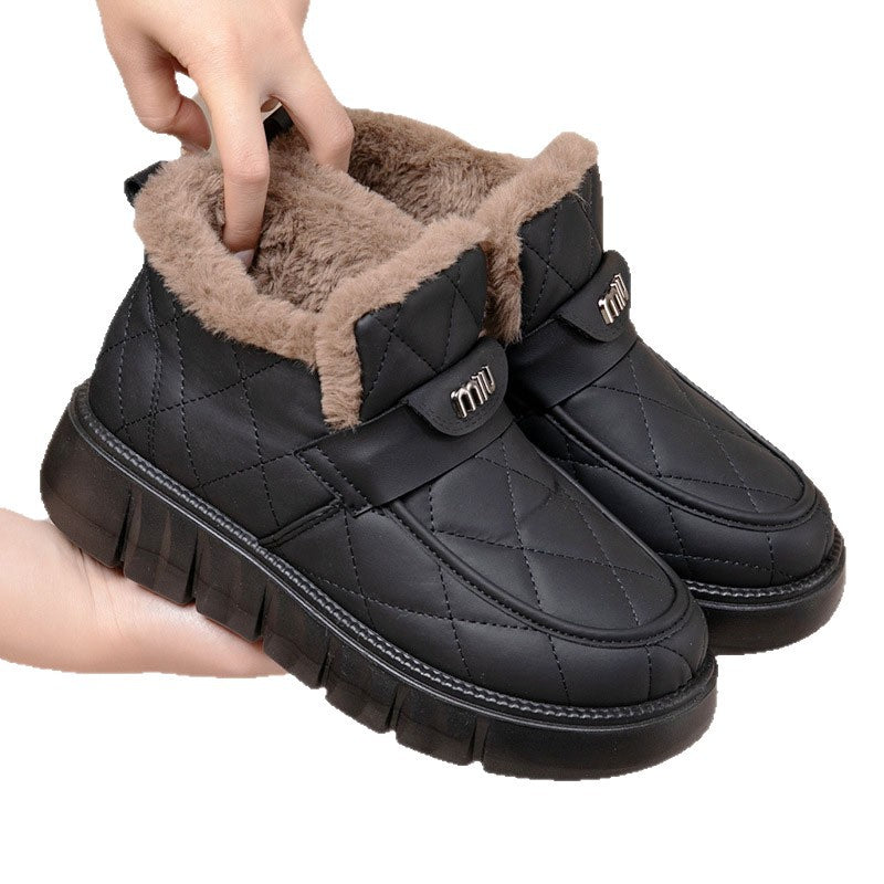 Damen Weiche und gefütterte Winterstiefel mit praktischer Klettverschlussfunktion EB