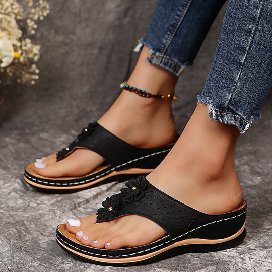 Damen Bequeme Zehensandalen mit dekorativen Blumenapplikationen EB