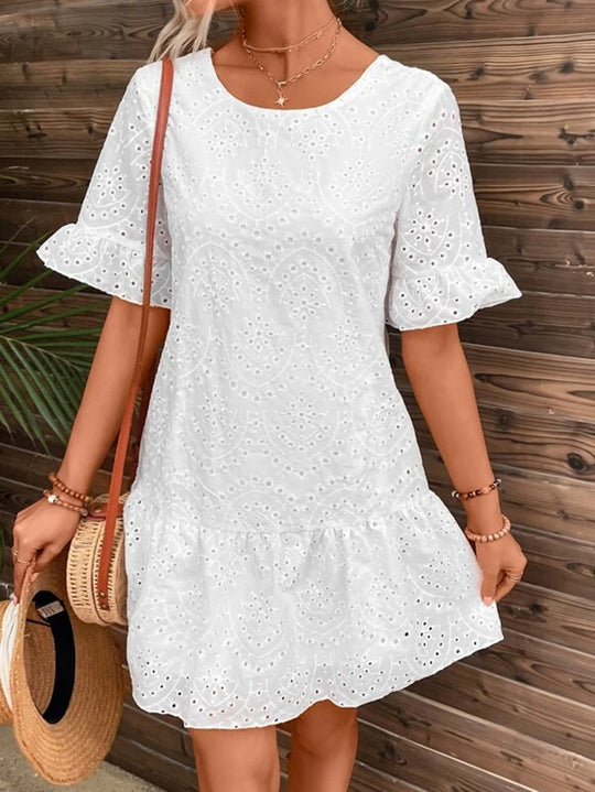 Damen Sommerliches Spitzenkleid mit voluminösen Rüschensäumen EB