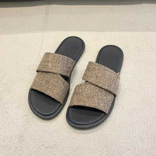 Damen Komfortable Slides mit breiten, modischen Riemen EB