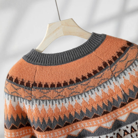 Damen Strickjacke mit aufwendigen geometrischen Mustern und nachhaltigem Material EB
