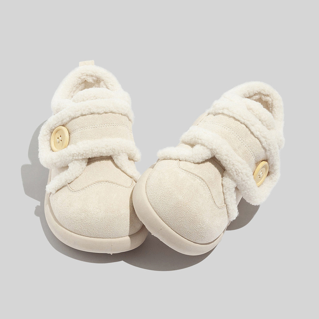 Damen Hausschuhe mit Fleece-Futter und Knopfverschluss EB