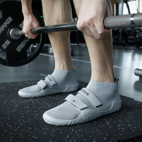 Damen Sportliche Aquaschuhe mit elastischem Klettverschluss und rutschfester Sohle EB