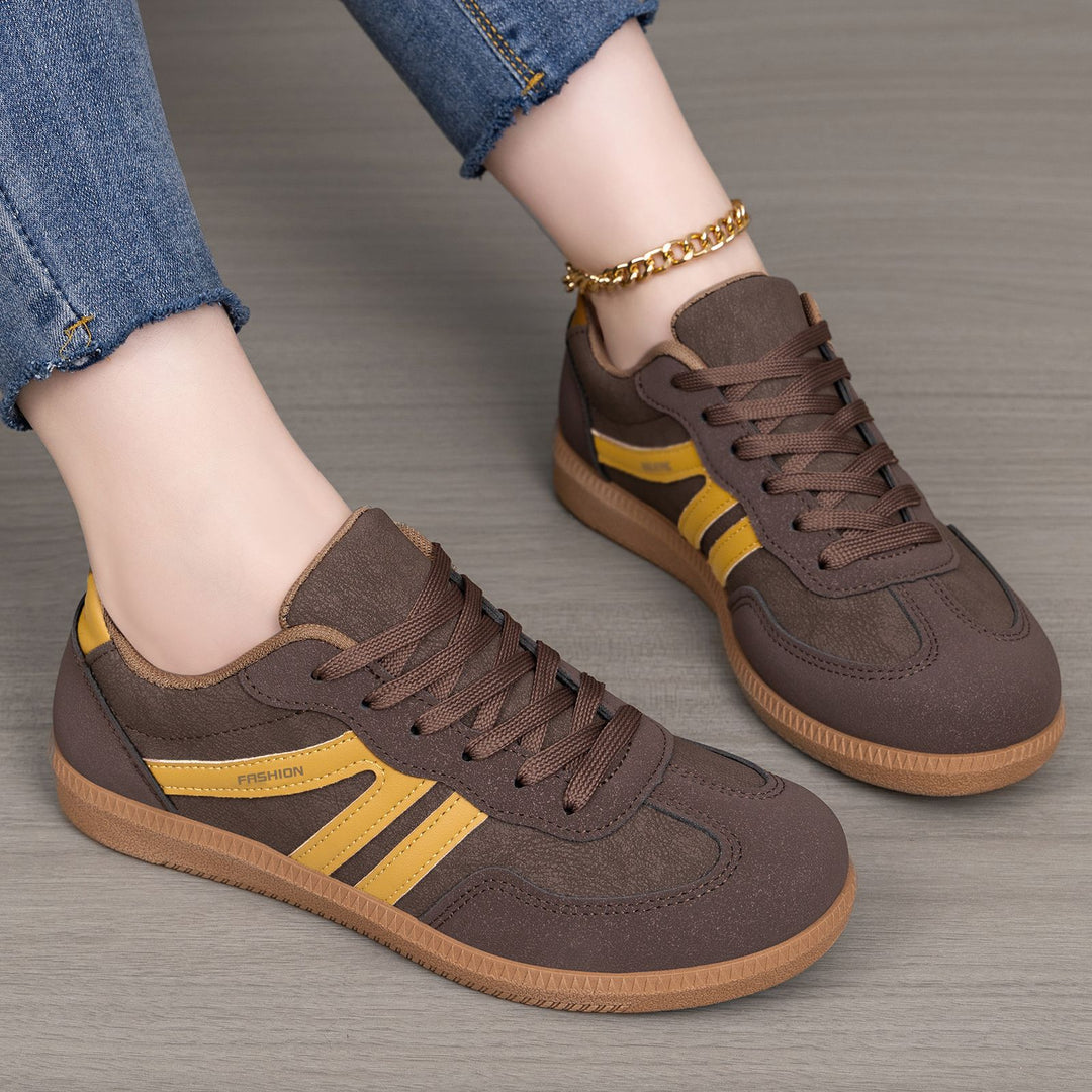 Damen nan retro-inspirierter Low-Top Sneaker mit Velours- und Synthetikbesatz EB