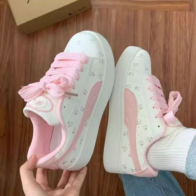 Damen Sneakers mit verspieltem Blumenmuster und komfortabler Sohle EB