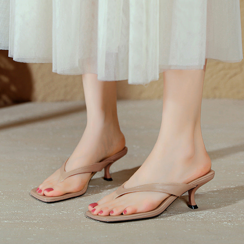 Damen Stilvolle Flip-Flops mit elegantem Riemendesign EB