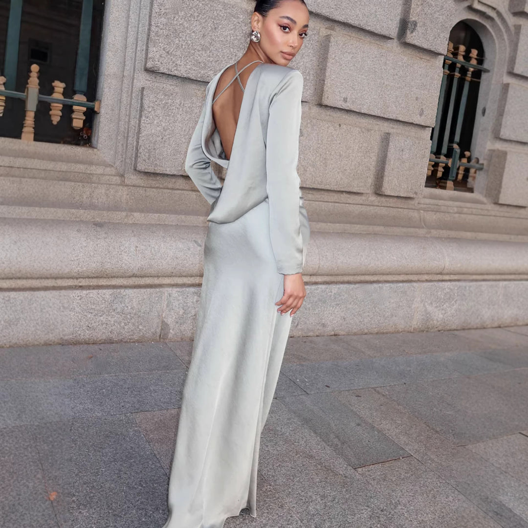 Damen Elegantes Langarmkleid mit glänzendem Satin-Obermaterial und figurbetonter Silhouette EB