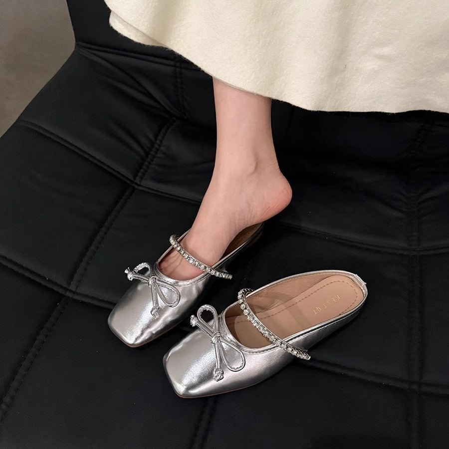 Damen elegante Ballerina-Slipper mit funkelndem Schleifenakzent und klassischer Form EB