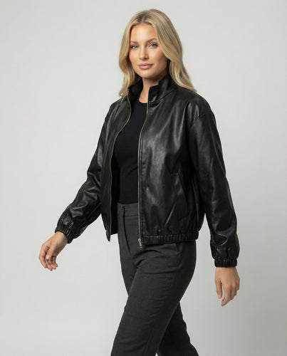 Damen schlanker Vegan-Lederblouson mit schimmernder Kunstleder-Optik, Stehkragen und elastischem Abschluss EB