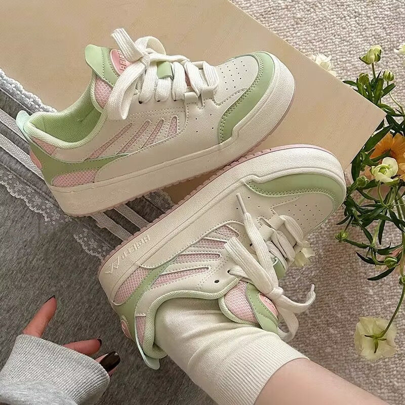 Damen Sportliche Sneakers mit atmungsaktiver Netzstruktur und stoßdämpfender Sohle EB