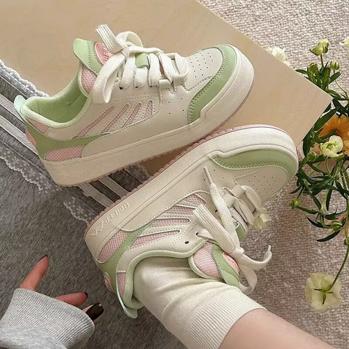 Damen Sportliche Sneakers mit atmungsaktiver Netzstruktur und stoßdämpfender Sohle EB