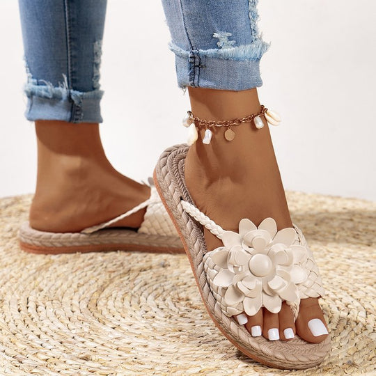 Damen Blumenschmuck Zehentrenner-Sandaletten mit rutschfester Sohle und geflochtenem Design EB