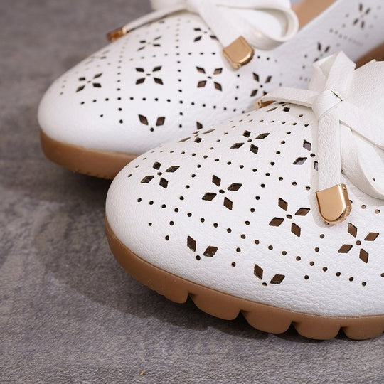 Damen elegante Ballerinas mit floralem Cut-Out-Design EB