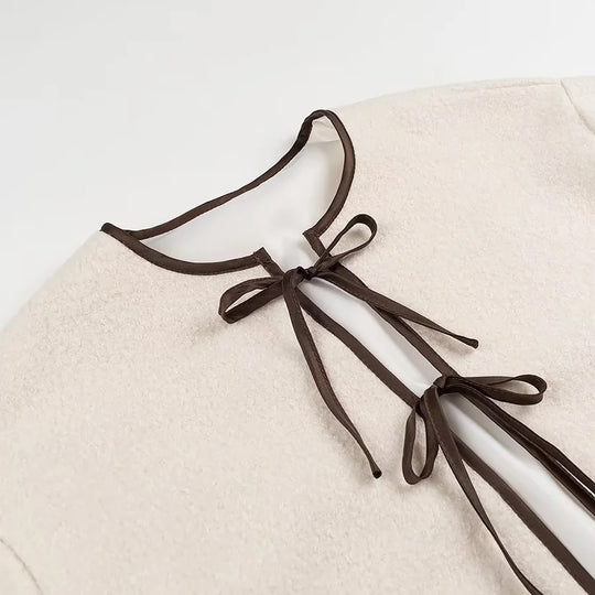 Damen Kuschelige Übergangsjacke mit eleganten Bindebändern und praktischen Taschen EB