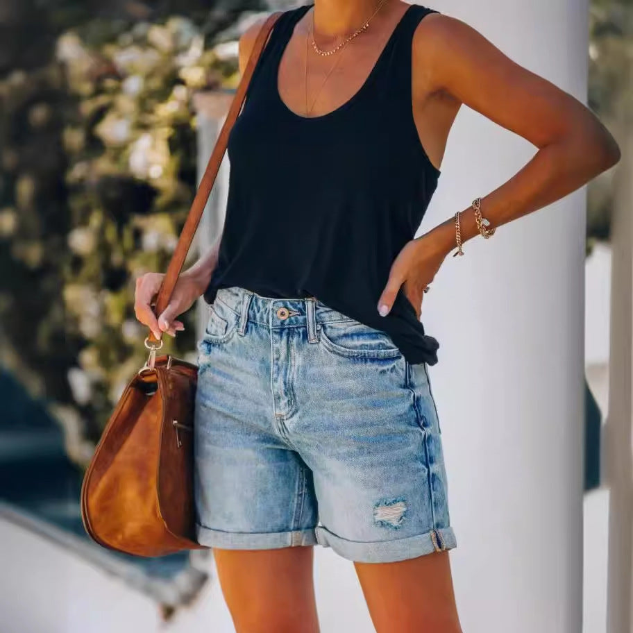 Damen Jeans-Shorts mit moderner und lässiger Passform EB