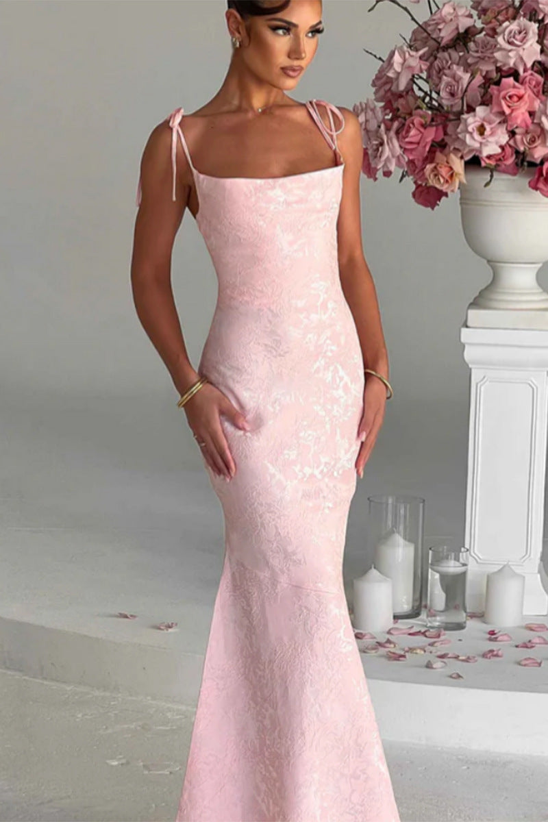 Damen Elegantes Langarm Abendkleid mit floralem Jacquard-Muster und zartem Rückenausschnitt EB