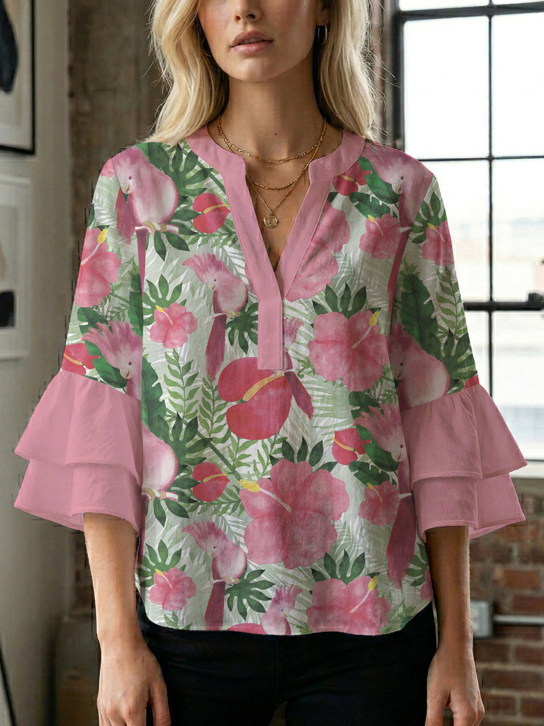 Damen Bluse mit voluminösen Rüschenärmeln und floralem Muster EB