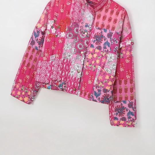 Damen Patchwork-Jacke mit floralen Motiven und praktischen Taschen EB
