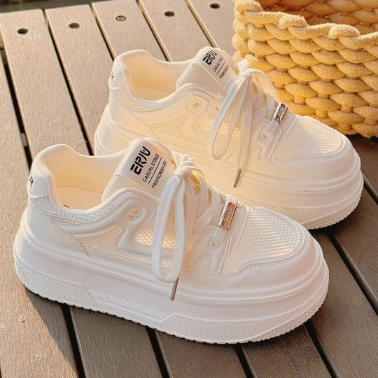 Damen Chunky Sneakers mit atmungsaktivem Mesh-Obermaterial und komfortabler Plateausohle EB
