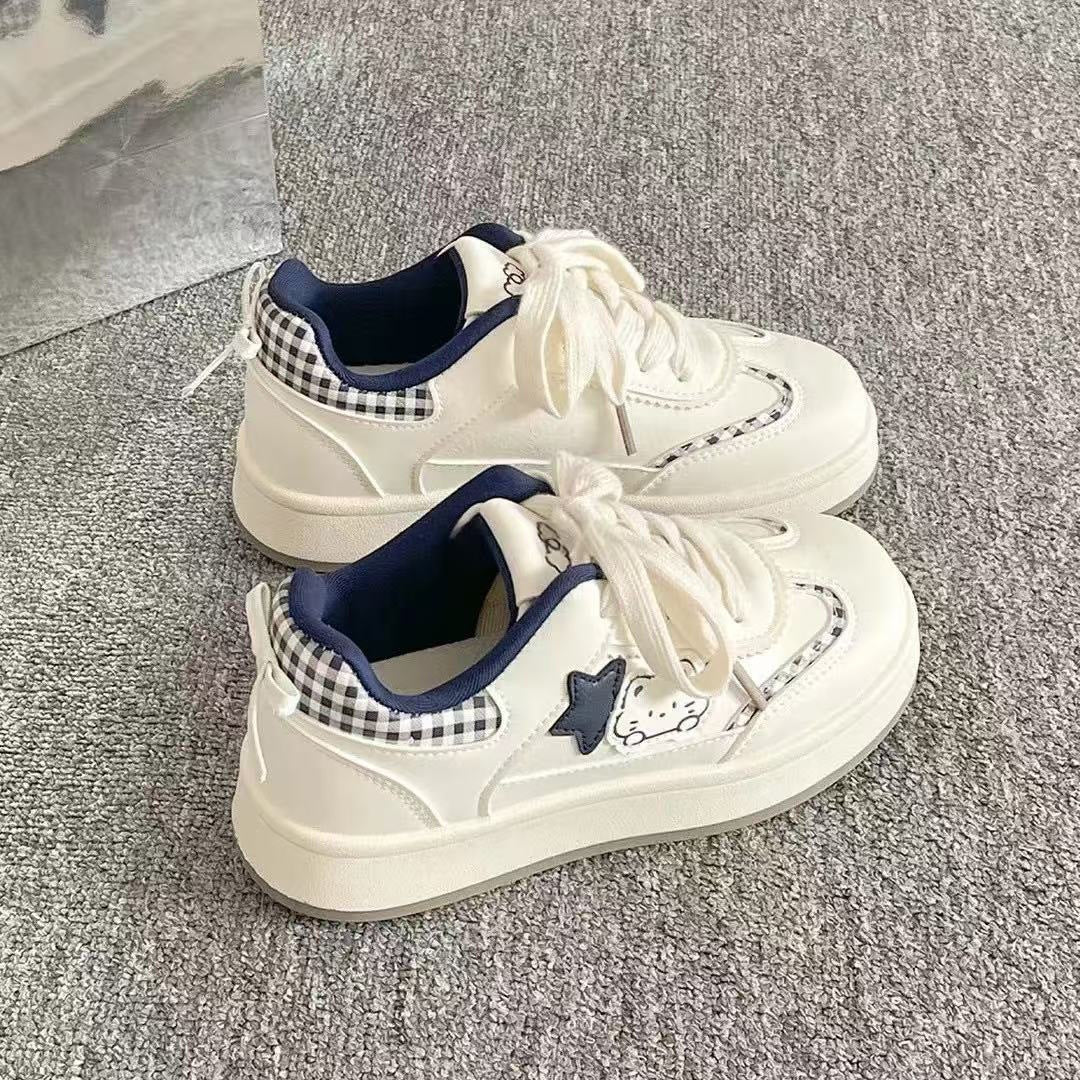 Damen Sportliche Sneaker mit verspielten Designelementen EB