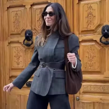 Damen nan taillierter Karo-Mantelblazer mit Stehkragen, asymmetrischer Knopfblende und Pattentaschen EB